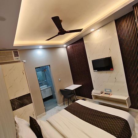 Hotel New Imperial Ghaziabad Exterior foto